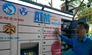 TP. HCM: Khai trương “ATM nhu yếu phẩm” miễn phí cho người nghèo