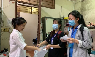 Sinh viên KTX ĐHQG TP. HCM ủng hộ bà con miền Trung gần 400 triệu đồng