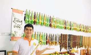 Nhờ đam mê, chàng trai này đã đưa mặt hàng sáo trúc của mình sang tận Nhật Bản