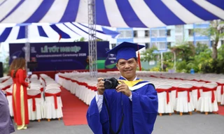 Chàng cử nhân Việt Nam học say mê sáng chế