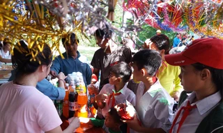 Mang Trung Thu đến trẻ em nghèo vùng xa