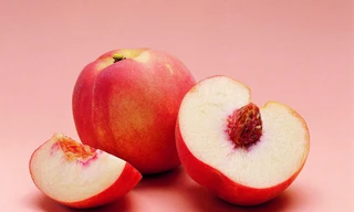 Quả đào chữa rối loạn kinh nguyệt