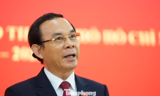 Bí thư Thành uỷ TPHCM Nguyễn Văn Nên: Thành phố chống dịch như chống giặc