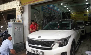 Người Sài Gòn tất bật tân trang 'xế cưng' đón Tết