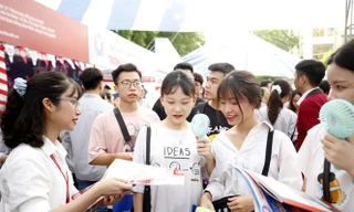 TPHCM thưởng 200 triệu đồng học sinh, giáo viên đạt huy chương quốc tế