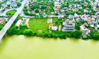Cận cảnh tổ hợp thương mại dịch vụ hơn 200 tỷ ‘bất động’ nhiều năm ven sông Hương