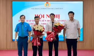 Bầu bổ sung 2 Phó Chủ tịch Liên đoàn Lao động tỉnh Thừa Thiên-Huế