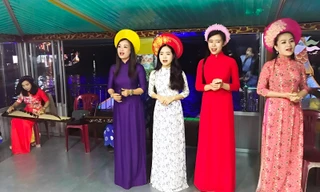 Giám sát biểu diễn ca Huế trên sông Hương bằng camera