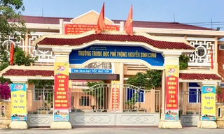 Làm rõ việc trường THPT tự ý cho học sinh nghỉ lễ sớm, ‘ép’ học bù để giáo viên đi chơi biển