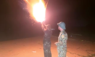 TT-Huế: Các đồn biên phòng đồng loạt bắn pháo hiệu cảnh báo áp thấp nhiệt đới