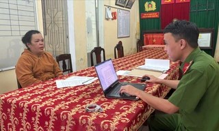 Mua 'sổ đỏ' giả, mang cầm cố 200 triệu đồng