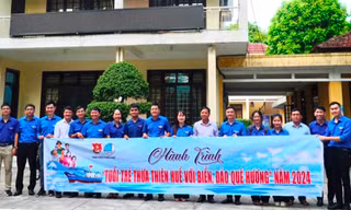 Tuổi trẻ Thừa Thiên-Huế với hành trình vì biển, đảo quê hương tại Lý Sơn