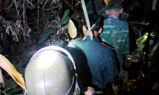 Hàng chục người xuyên đêm tìm kiếm 'cần thủ' lạc giữa rừng Hải Vân