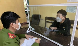 Bắt hai đối tượng ra quốc lộ chặn xe, cướp tiền người đi đường