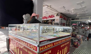 Trở lại hiện trường vụ cướp hai tiệm vàng tại chợ Đông Ba 