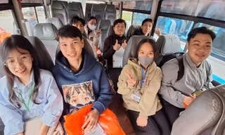 Ấm lòng những chuyến xe miễn phí của Đoàn, Hội tại Huế đưa sinh viên về quê đón Tết