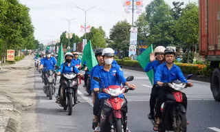 Sôi nổi ngày hội thanh niên Thừa Thiên-Huế với văn hóa giao thông