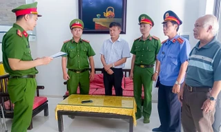 Bắt nguyên Phó giám đốc Trung tâm Đăng kiểm xe cơ giới TT-Huế và một giám đốc doanh nghiệp
