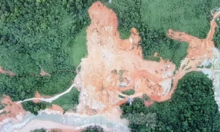  Ban Chỉ huy PCTT&TKCN tỉnh TT-Huế yêu cầu chủ đầu tư khẩn trương rút toàn bộ công nhân ra khỏi vùng nguy cơ cao về lũ quét và sạt lở đất thuộc vùng dự án Rào Trăng 3