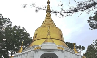 Bảo tháp mang phong cách Miến Điện của chùa Thiền Lâm