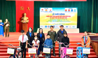 Tuổi trẻ nhiều cơ quan, đơn vị tại Huế ra quân tình nguyện mùa đông, xuân