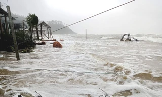 TT-Huế đối diện thời tiết xấu, vùng biển có sóng cao 3,5m dịp Tết Nguyên đán