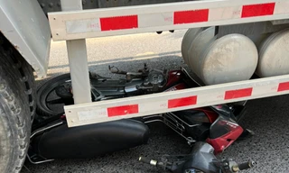 Một phụ nữ tử vong sau va chạm với xe bồn chở bê tông 