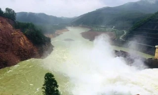 Hai hồ thủy điện lớn tại TT-Huế nhận lệnh khẩn xả nước về hạ du 