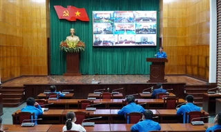 Quang cảnh hội nghị trực tuyến tại điểm cầu Tỉnh ủy TT-Huế