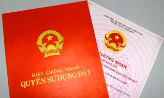 Cán bộ phường ở TT-Huế 'ngâm’ hàng chục sổ đỏ của người dân hơn 4 năm