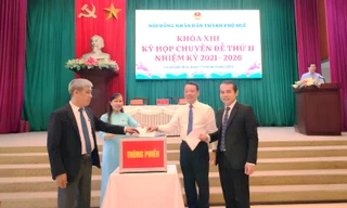 Bí thư Thành ủy và Chủ tịch UBND TP Huế đạt 100% phiếu tín nhiệm cao