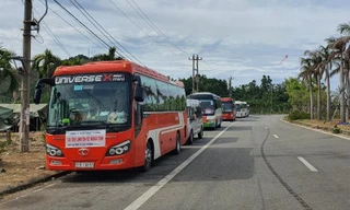Các tài xế thuộc đoàn xe trá hình "xe 0 đồng" chở người có thu tiền từ vùng dịch về TT-Huế này đã bị cách ly y tế và xử phạt hành chính