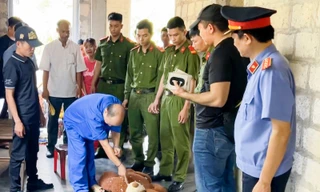 Thực nghiệm hiện trường vụ sát hại người tình gây rúng động tại Huế