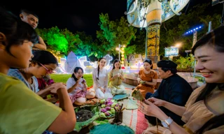 Về Huế trải nghiệm miền sen Ngự