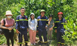 3 nữ sinh mắc kẹt trên núi Hòn Vượn tại Huế