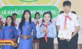 Huế tuyên dương 105 gương điển hình Cháu ngoan Bác Hồ