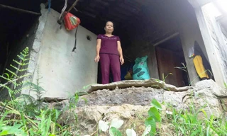 TT-Huế: Mưa lớn tái diễn, người dân ‘xanh mặt’ vì bờ sông sạt lở dữ dội