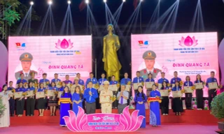 Tuyên dương 20 tập thể, 34 cá nhân điển hình làm theo lời Bác