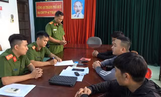 Từ nhóm rải tờ rơi, phát hiện ổ nhóm cho vay lãi nặng 243%/năm