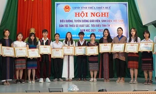 TT-Huế tuyên dương học sinh, sinh viên, giáo viên xuất sắc vùng dân tộc thiểu số và miền núi