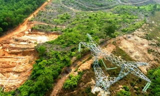 Cận cảnh ‘đại công trường’ đất lậu phá nát núi đồi tại TT-Huế