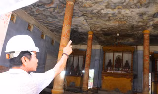 ‘Thần đèn’ di dời tòa chánh điện quốc tự nặng 1.000 tấn tại Huế