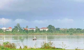 Bất ngờ phát hiện thi thể nổi trên sông Hương