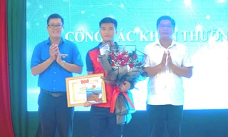 Tỉnh Đoàn TT-Huế khen thưởng 3 vận động viên đạt thành tích cao tại SEA Games 32