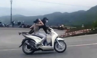 Đôi nam nữ ‘diễn xiếc’ bằng xe SH trên đường đèo Hải Vân đã trình diện công an