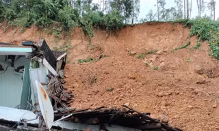 Cảnh báo mưa rất lớn ở TT-Huế, khẩn trương ứng phó thời tiết xấu