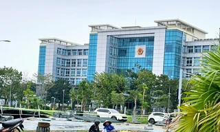 Biên chế công chức 2 quận mới của thành phố Huế trực thuộc Trung ương là bao nhiêu?