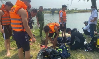 Ra sông chơi, nam sinh trượt chân đuối nước tử vong