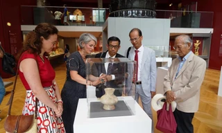 Sang Pháp sao lưu tư liệu quý về vua Hàm Nghi và triều Nguyễn