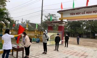 Học sinh mầm non, lớp 1 và lớp 6 tại TT-Huế quay lại trường như thế nào?